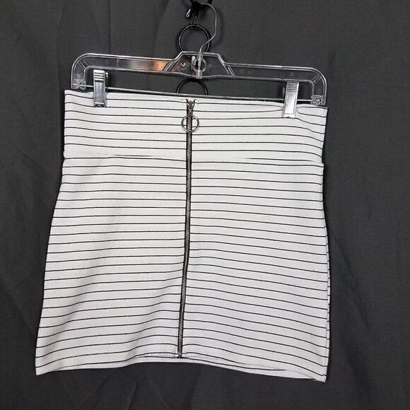 Popular Basics Large Pull Up Striped Black White Pencil Skirt Full Zip Up L - Picture 3 of 12